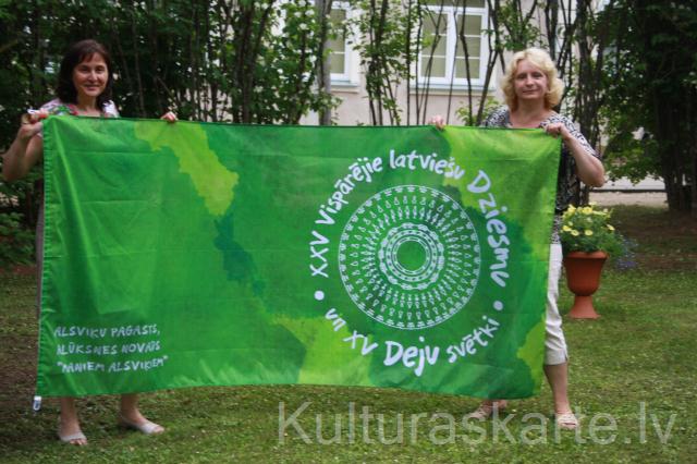 Alsviķu pagasta Dziesmu svētku karogs, 2013.g. jūn.